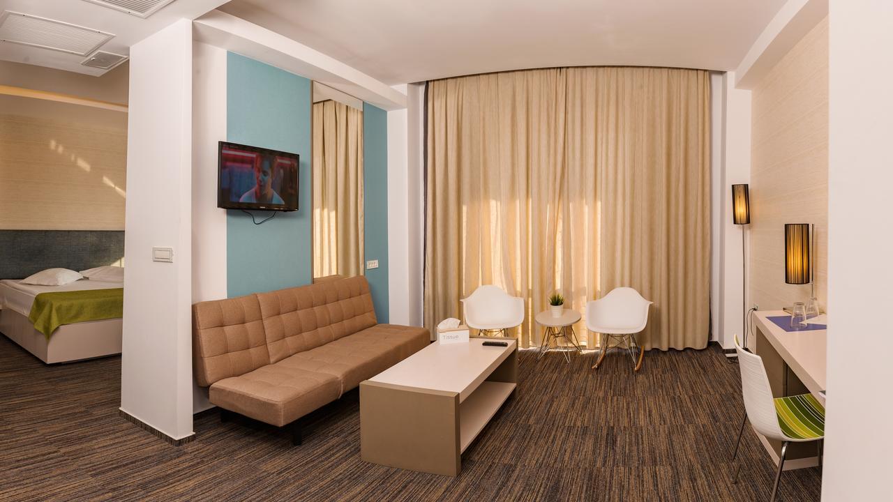 Hotel On Plonge Junior ママイア エクステリア 写真